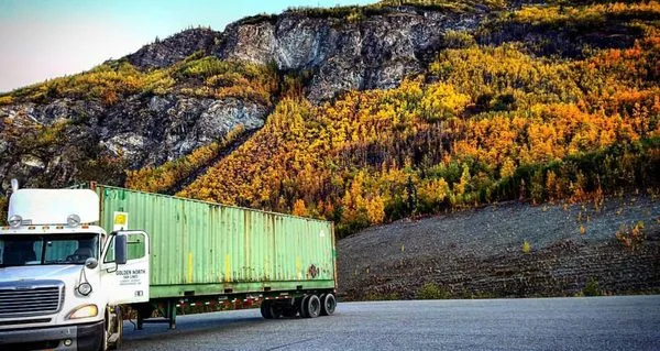Golden North Van Lines INC